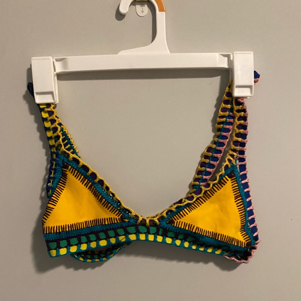 Kini bikini top
